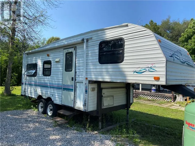 9 TAMARAC Road Unit# 6