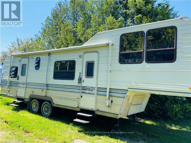 9 TAMARAC Road Unit# 17