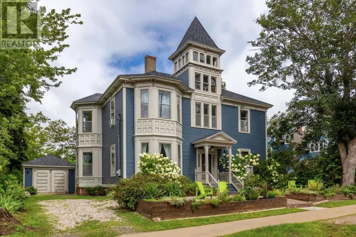 548 St George Street, Annapolis Royal, Nova Scotia B0S1A0