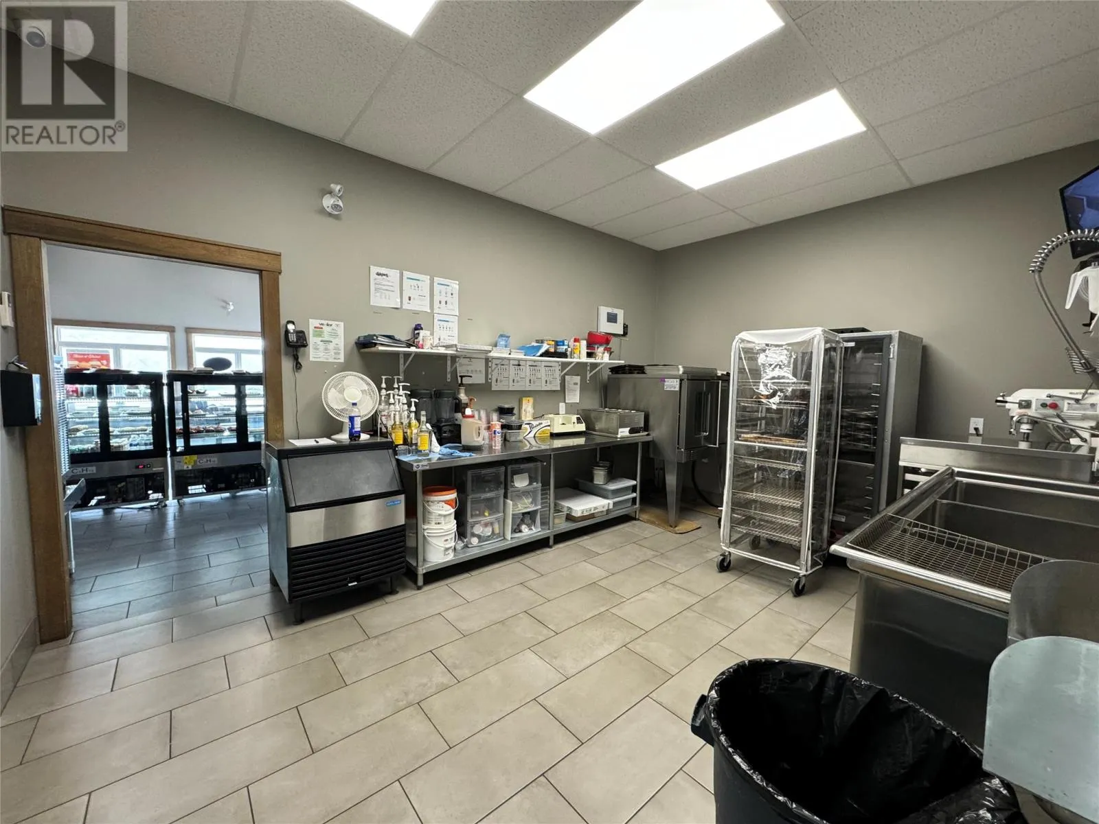 Commercial Sale For Sale