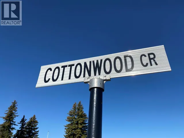 5 Cottonwood Crescent, Rosemary, Alberta T0J2W0