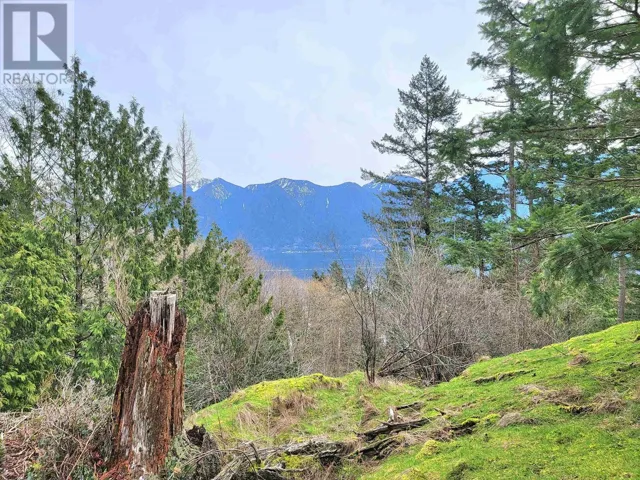 1562 EAGLECLIFF ROAD, Bowen Island, British Columbia V0N1G1