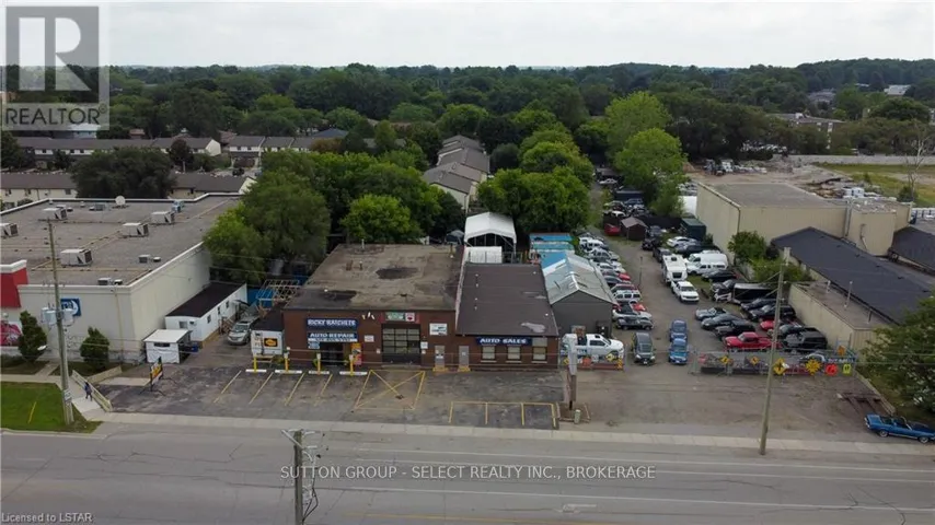140 CLARKE ROAD, London, Ontario N5W5E1