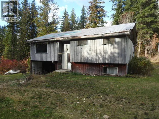 50 East Poirier Road, Mara, British Columbia V0E2K0