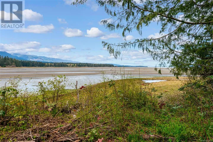 Lot 13 Island Hwy W, Bowser, British Columbia V0R1G0