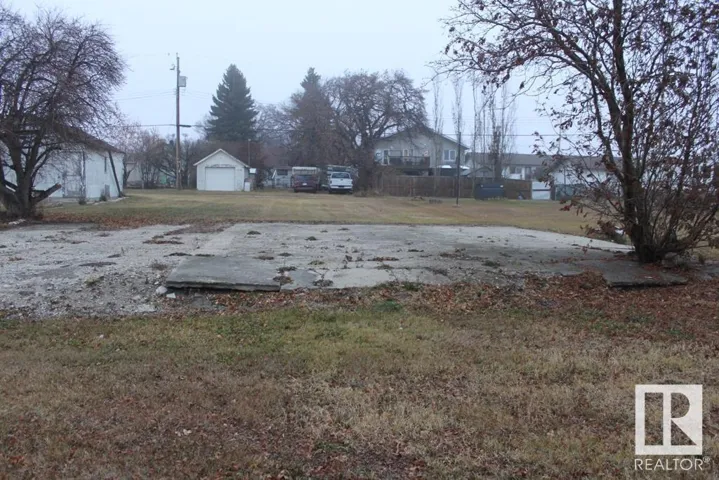 5020 49 Ave, Holden, Alberta T0B2C0