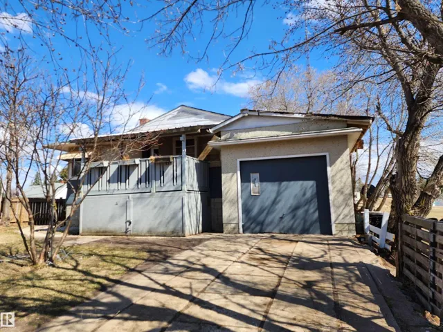 125 1st ST W, Derwent, Alberta T0B1C0