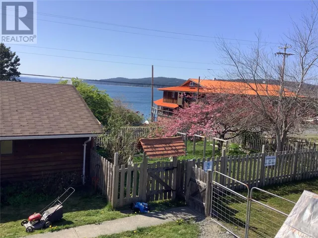 185 1st St, Sointula, British Columbia V0N3E0