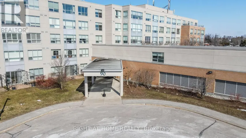 417 - 90 DEAN AVENUE, Barrie, Ontario L4N0M3