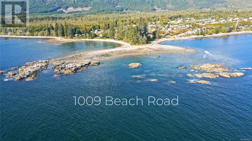 1009 Beach Rd, Ucluelet, British Columbia V0R3A0