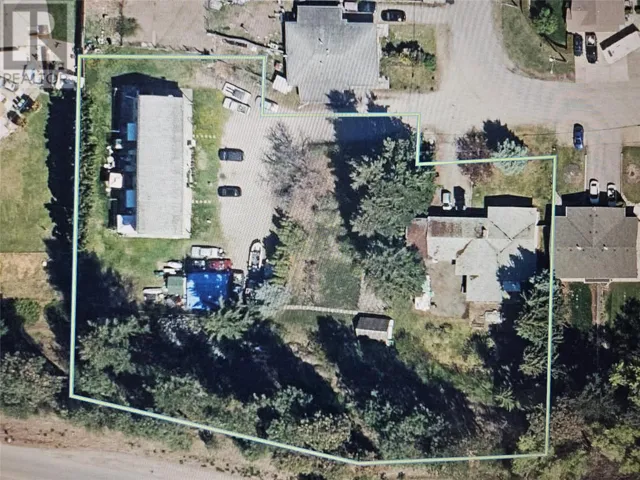 305 & 295 Clarissa Road, Kelowna, British Columbia V1X1C7