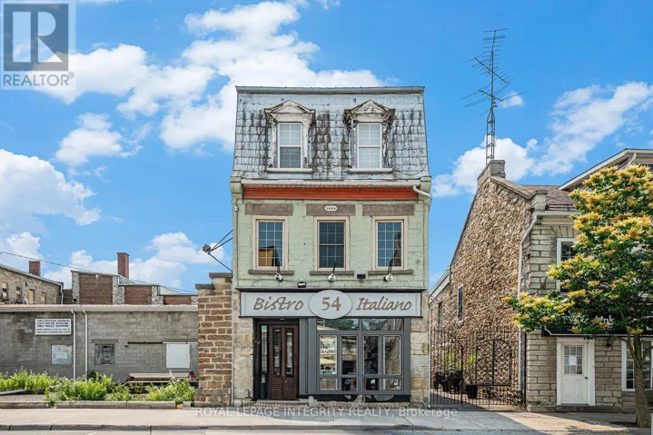 54 FOSTER STREET, Perth, Ontario K7H1S1