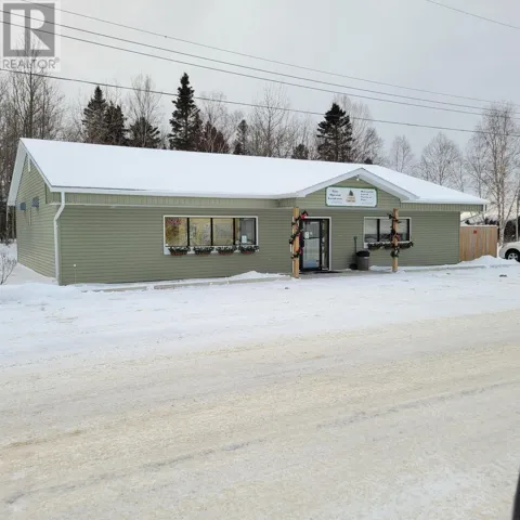 90 Evergreen DR, Marathon, Ontario P0T2E0