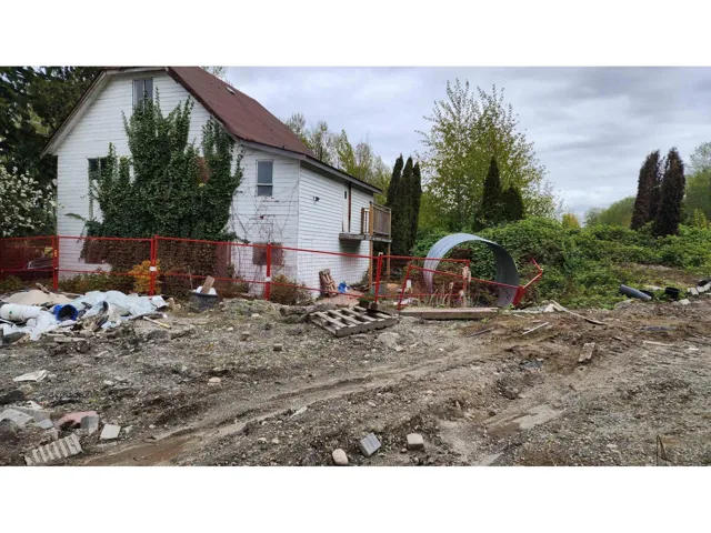 13858 117 AVENUE, Surrey, British Columbia V3R2V4