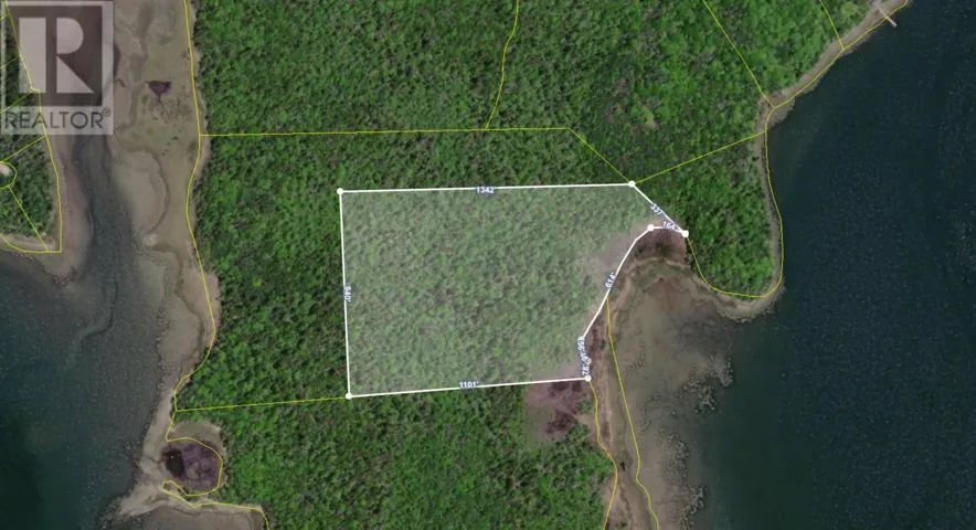 Lot High Head, Roberts Island, Nova Scotia B0W1W0
