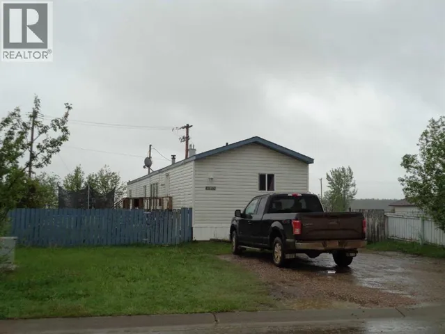 10205 112 Avenue, High Level, Alberta T0H1Z0