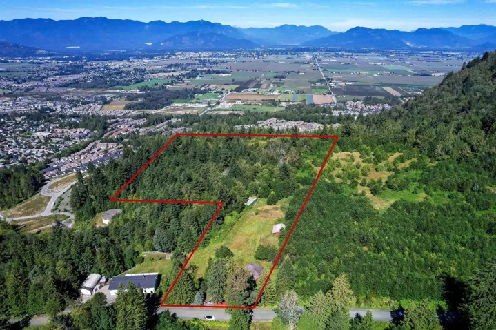 47015 EXTROM ROAD, Chilliwack, British Columbia V2R4V1