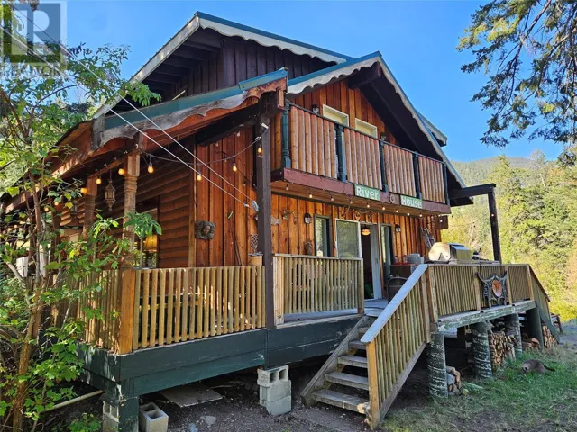 2920 Highway 3, Hedley, British Columbia V0X1K0
