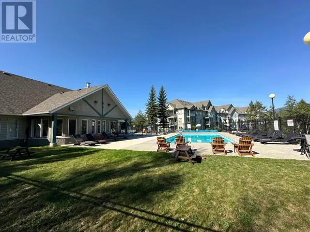 210 - 4767 FORSTERS LANDING ROAD, Radium Hot Springs, British Columbia V0A1M0