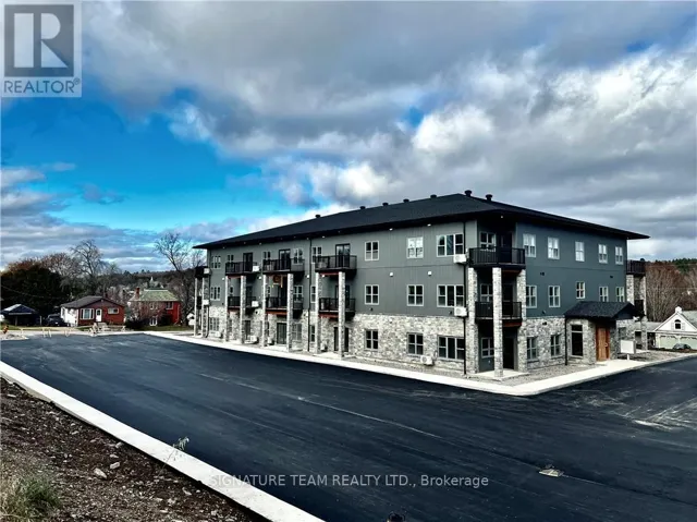 78A QUEEN STREET UNIT#103, Eganville, Ontario K0J1T0