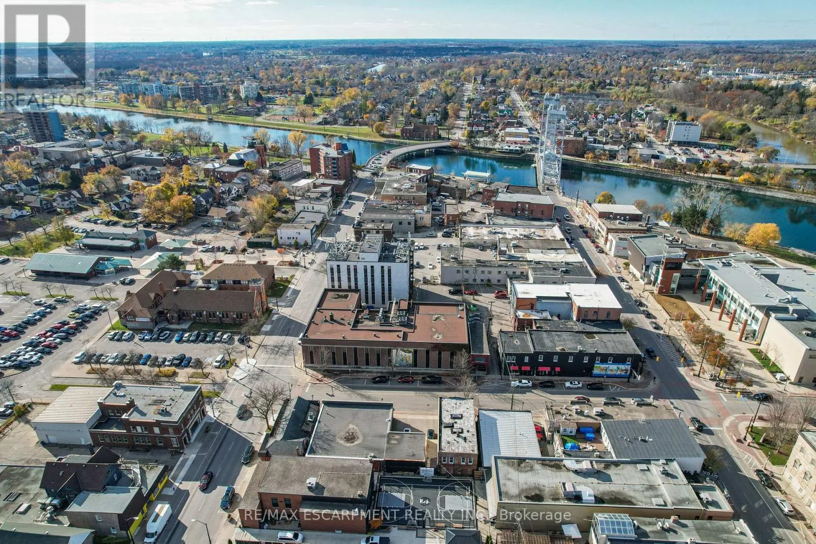 Commercial Sale For Sale