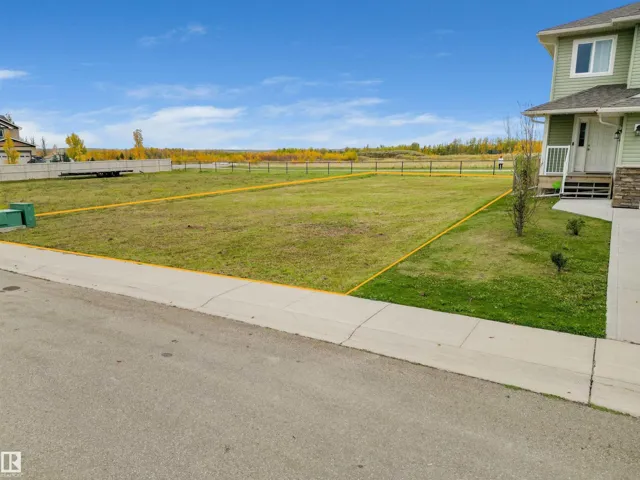4009 & 4011 41 B Avenue, Drayton Valley, Alberta T7A0B5