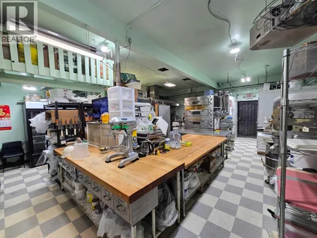 any bakery Avenue SE, Calgary, Alberta T2H0A7