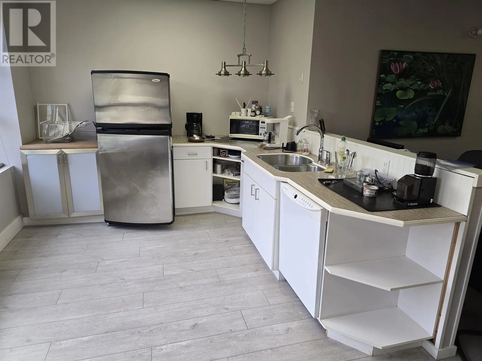 Commercial Sale For Sale