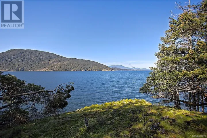 206 Narrows West Rd, Salt Spring, British Columbia V8K0A3
