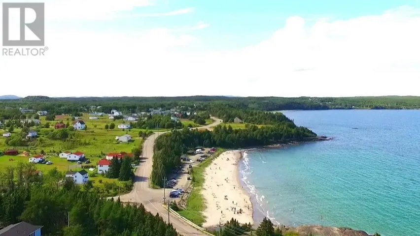 38 Beach Road, Eastport, Newfoundland & Labrador A0G1Z0