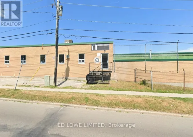 940 - 11 INNISFIL STREET, Barrie (City Centre), Ontario L4N6S7