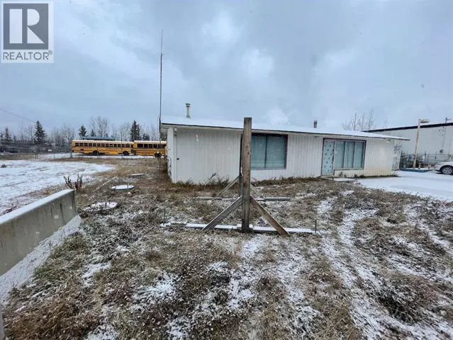 228 KELLEY ROAD, Hinton, Alberta T7V1H2