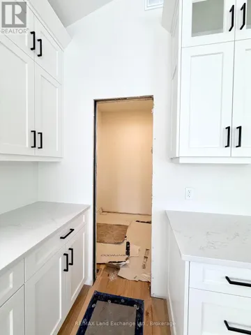 Walk In Pantry off the Kitchen