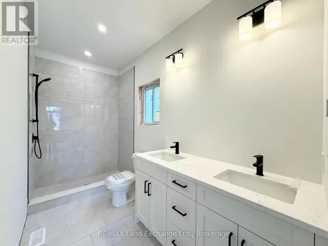 4pc Ensuite Bath
