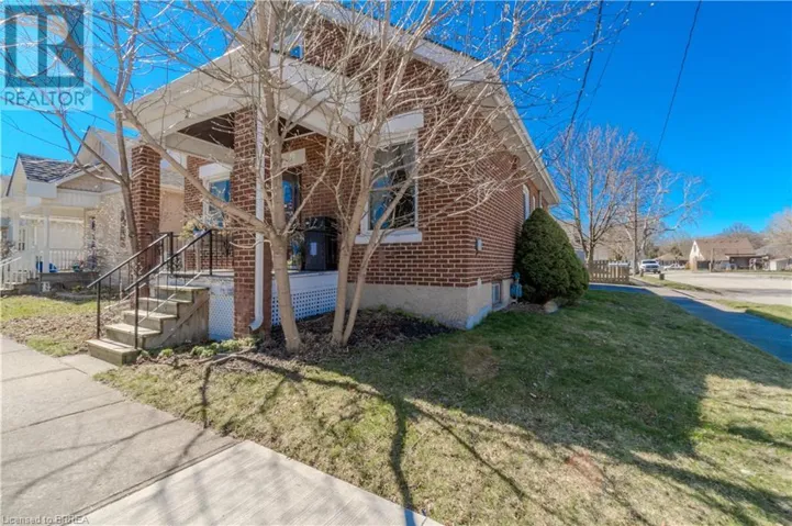 21 WADE Avenue, Brantford, Ontario N3T1W9
