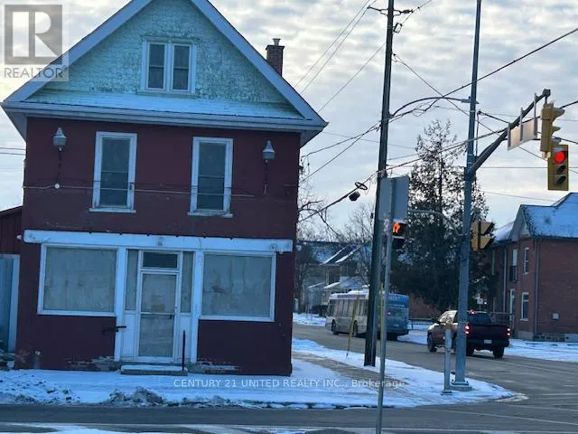 239 PARK STREET N, Peterborough Central (South), Ontario K9J3P7