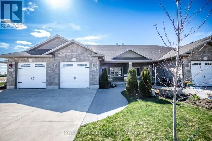 102 BROOMER CRESCENT, Wellington North (Mount Forest), Ontario N0G2L4