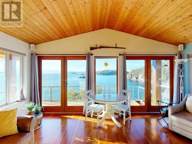 2-10289 FINN BAY ROAD, Powell River, British Columbia V0N2G0