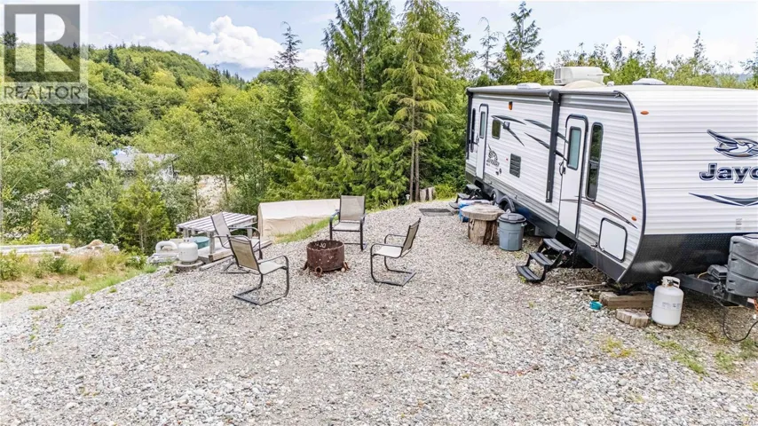 1182 Sixth Ave, Ucluelet, British Columbia V0R3A0