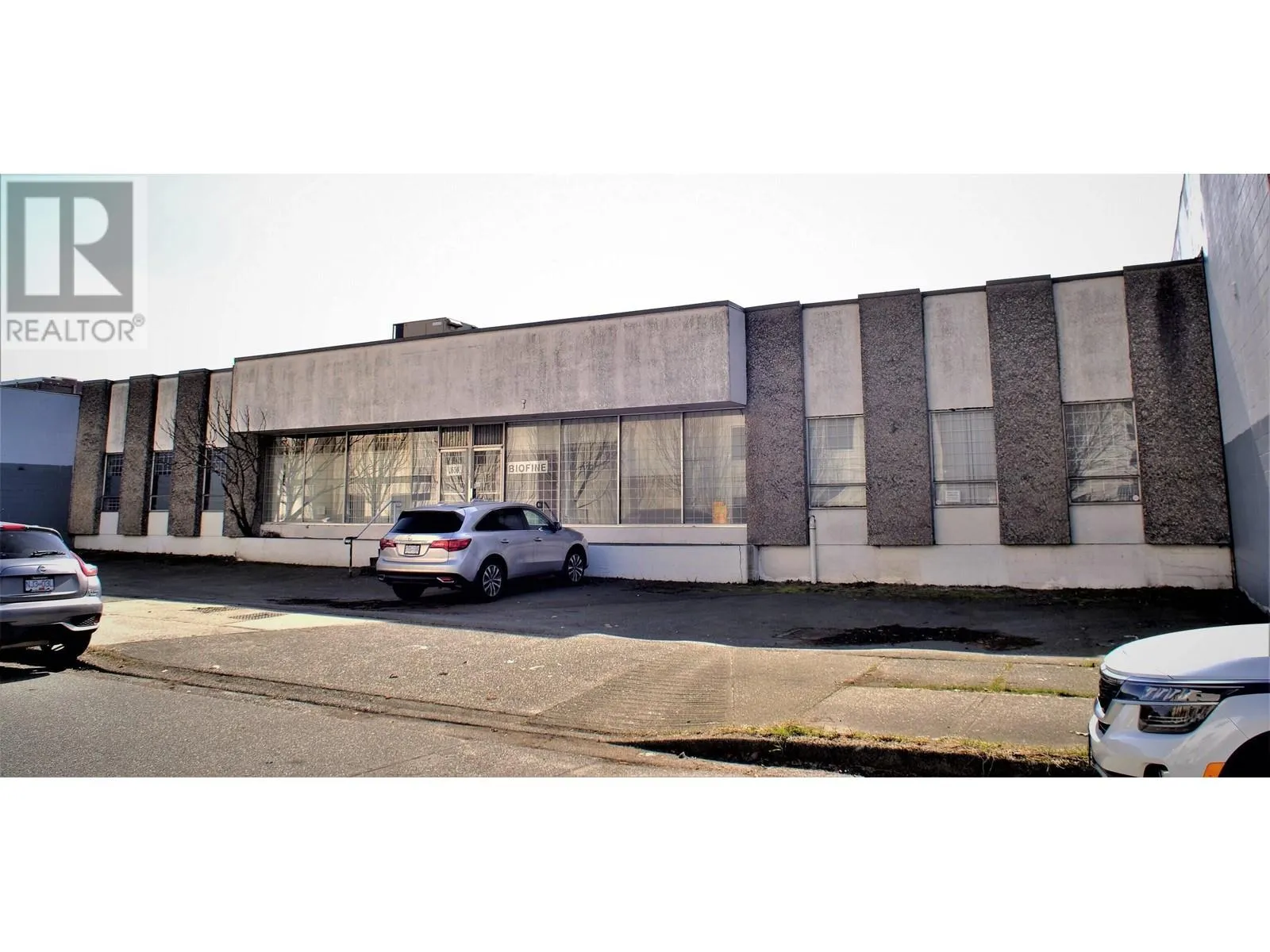 Commercial Sale For Sale