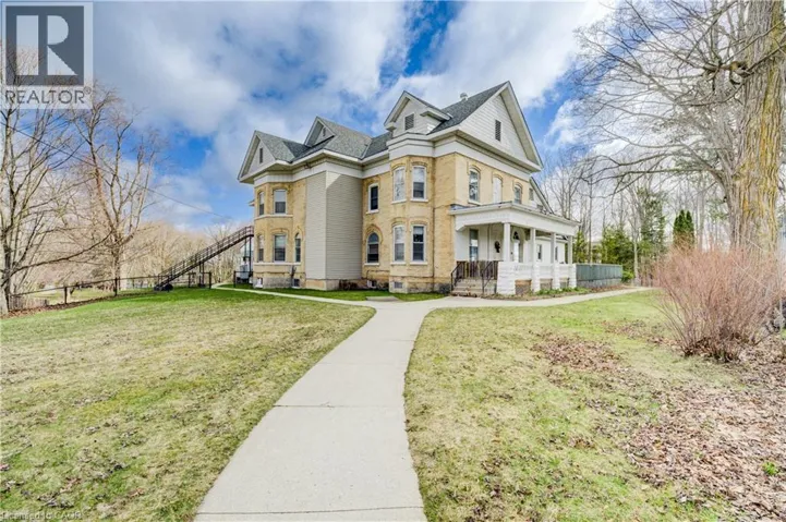 98 3RD Street SE, Chesley, Ontario N0G1L0