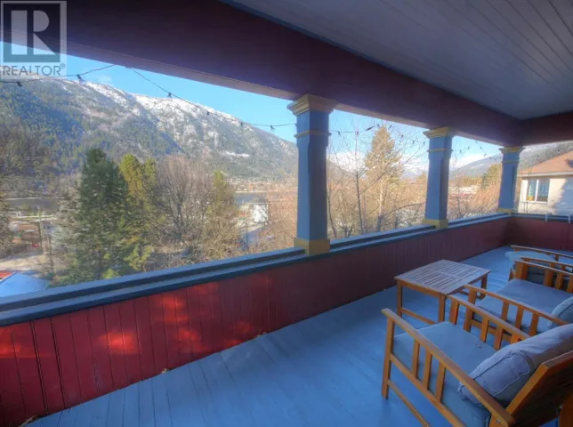 95 High Street, Nelson, British Columbia V1L3Z5