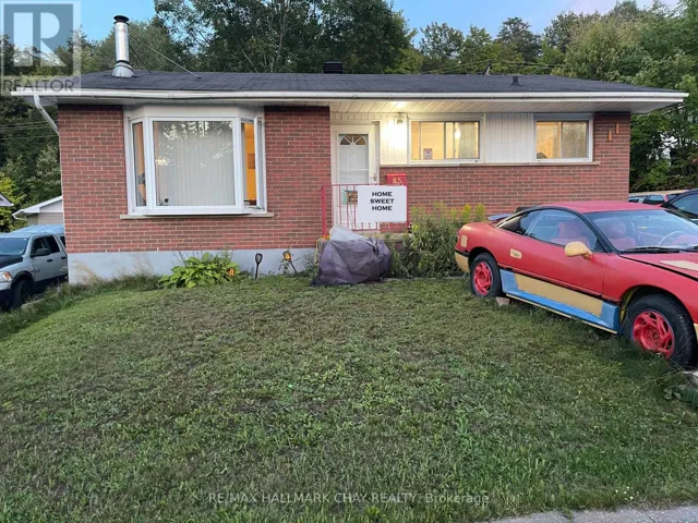 85 MISSAUGA AVENUE, Elliot Lake, Ontario P5A1E1