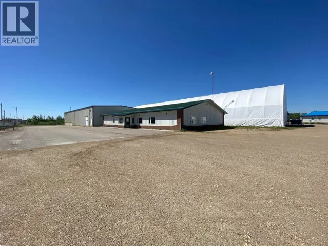 6701 & 6705 44 Avenue, Ponoka, Alberta T4J1J8