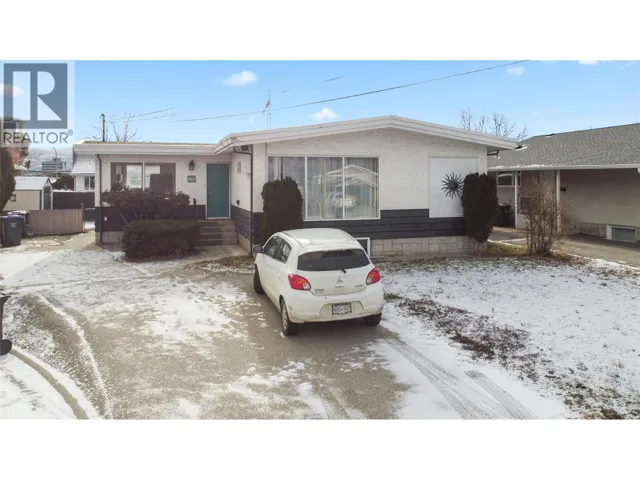 1611 Elm Street E, Kelowna, British Columbia V1Y3X1