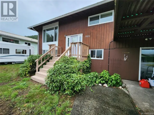 925 Haida Ave, Port Alice, British Columbia V0N2N0