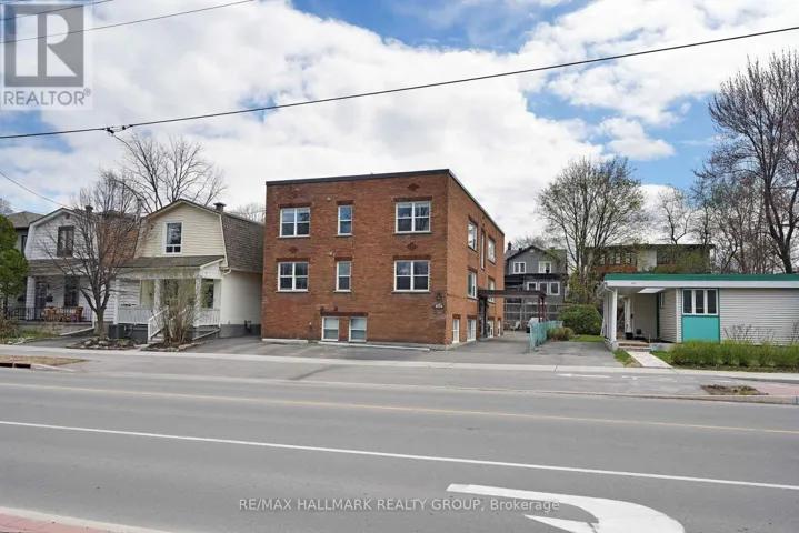 310 BYRON AVENUE, Ottawa, Ontario K1Z6Z1