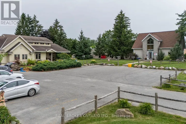 2188 ROBERTSON ROAD, Ottawa, Ontario K2H5Z1