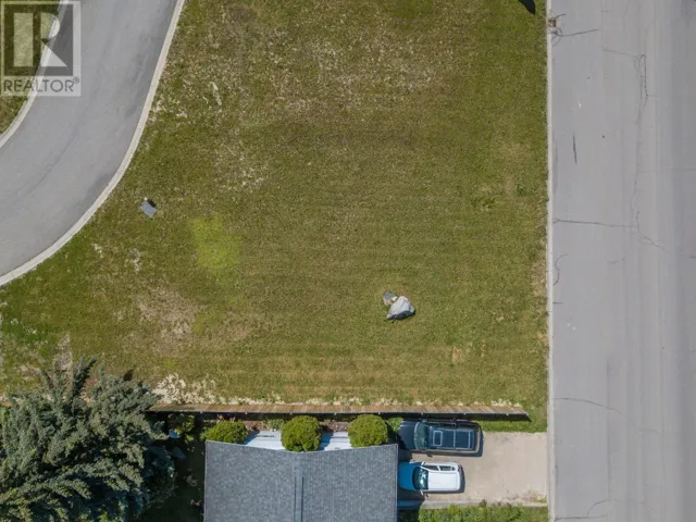 405 CANYON Street Unit# 2, Creston, British Columbia V0B1G3