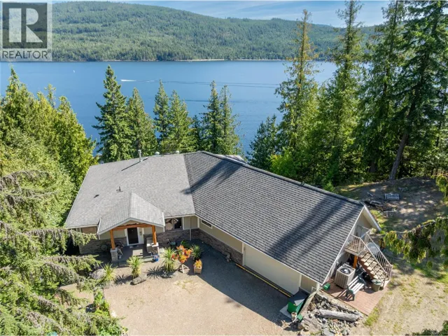 8738 Squilax Anglemont Road, St. Ives, British Columbia V0E1M9